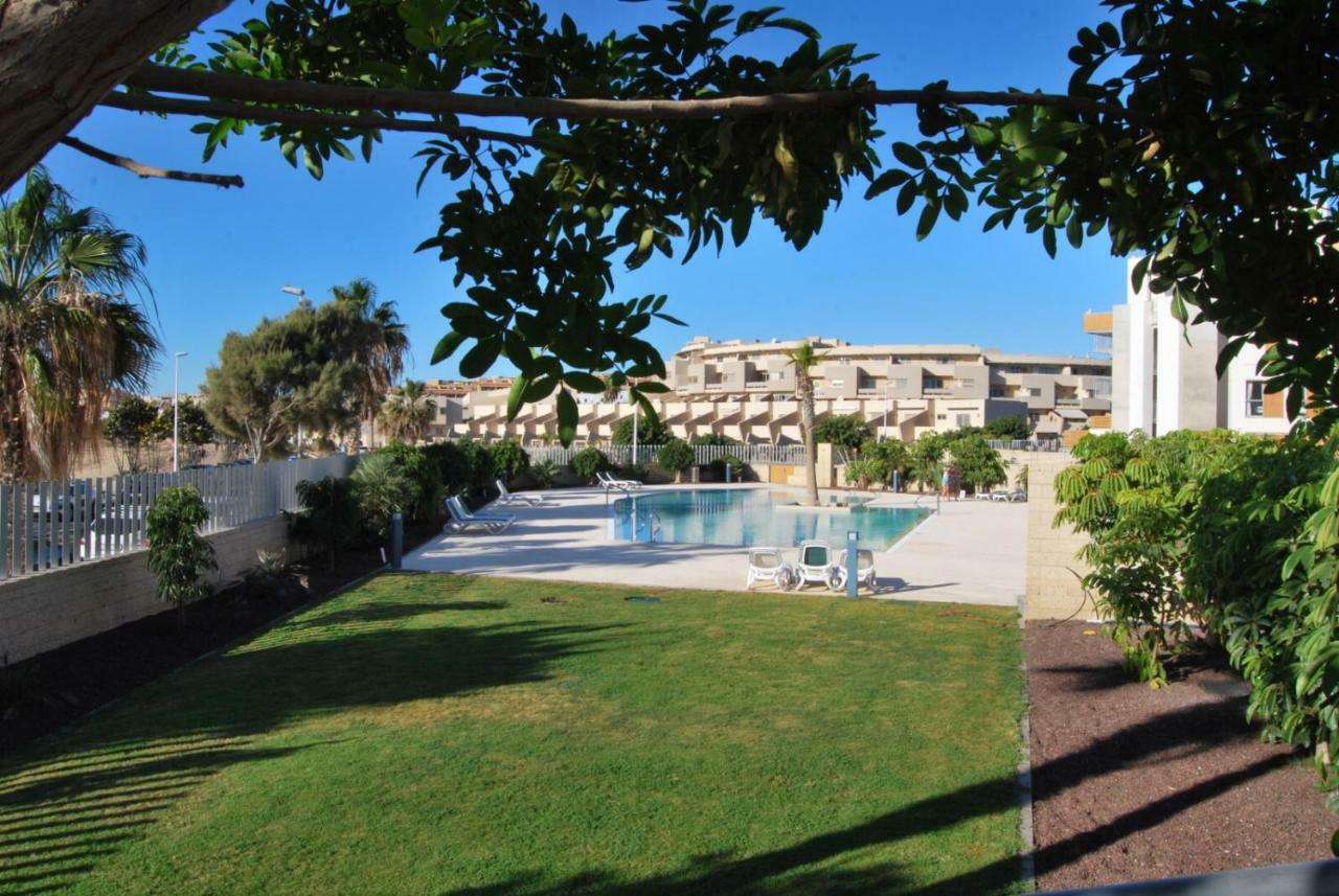 Luxury Beachfront Penthouse El Medano  Exterior photo