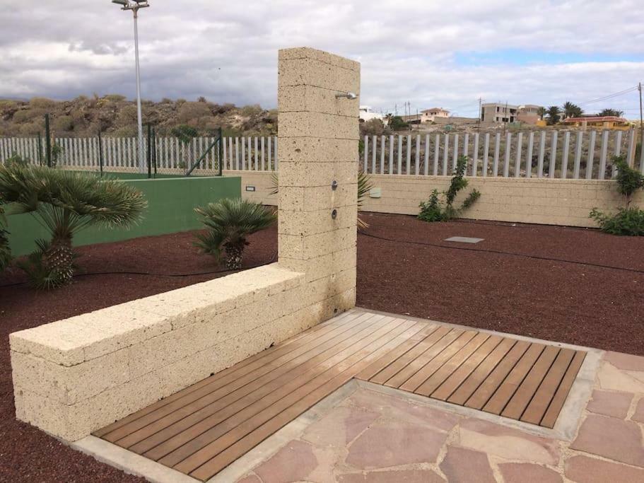 Luxury Beachfront Penthouse El Medano  Exterior photo